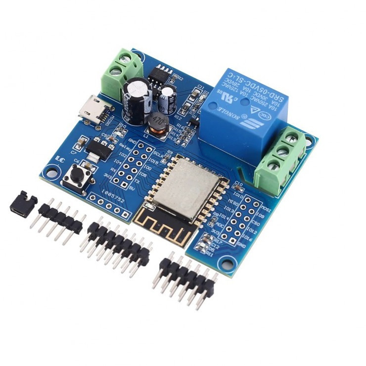 ماژول رله وایفای مدل ESP-12F