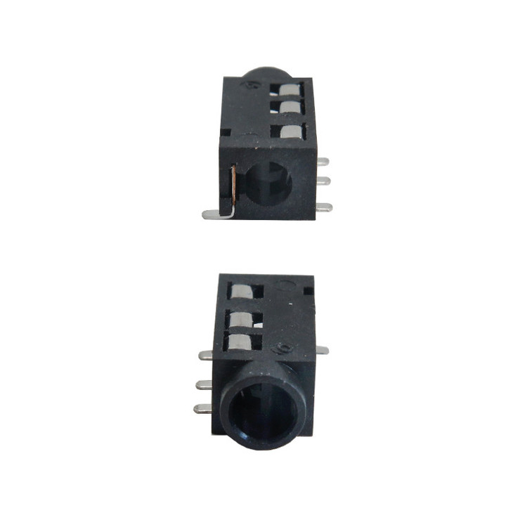سوکت مادگی هدفون کد 3.5mm_aux_smd بسته 10 عددی